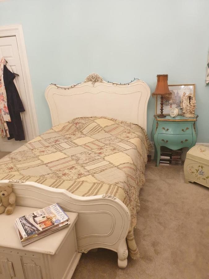 Judy'S B&B Private Home 卡迪夫 外观 照片